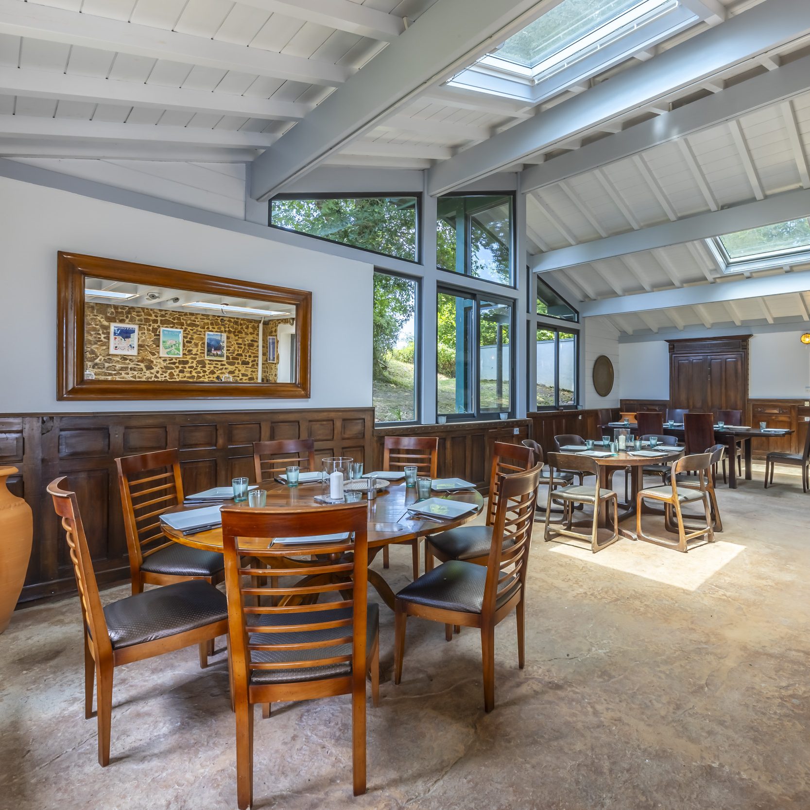 salle à manger marie louise Pays basque domaine marie louise